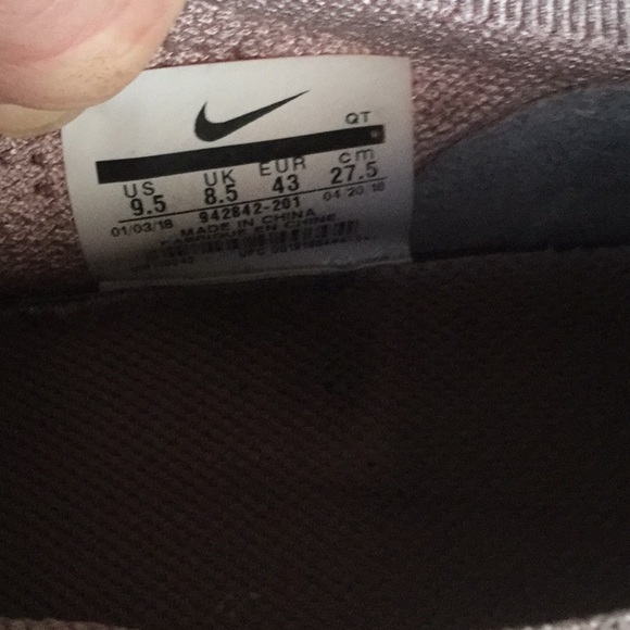 Nike vapormax shoes running walk Tavel athletic lodge pool shopping sneakers - Picture 5 of 11